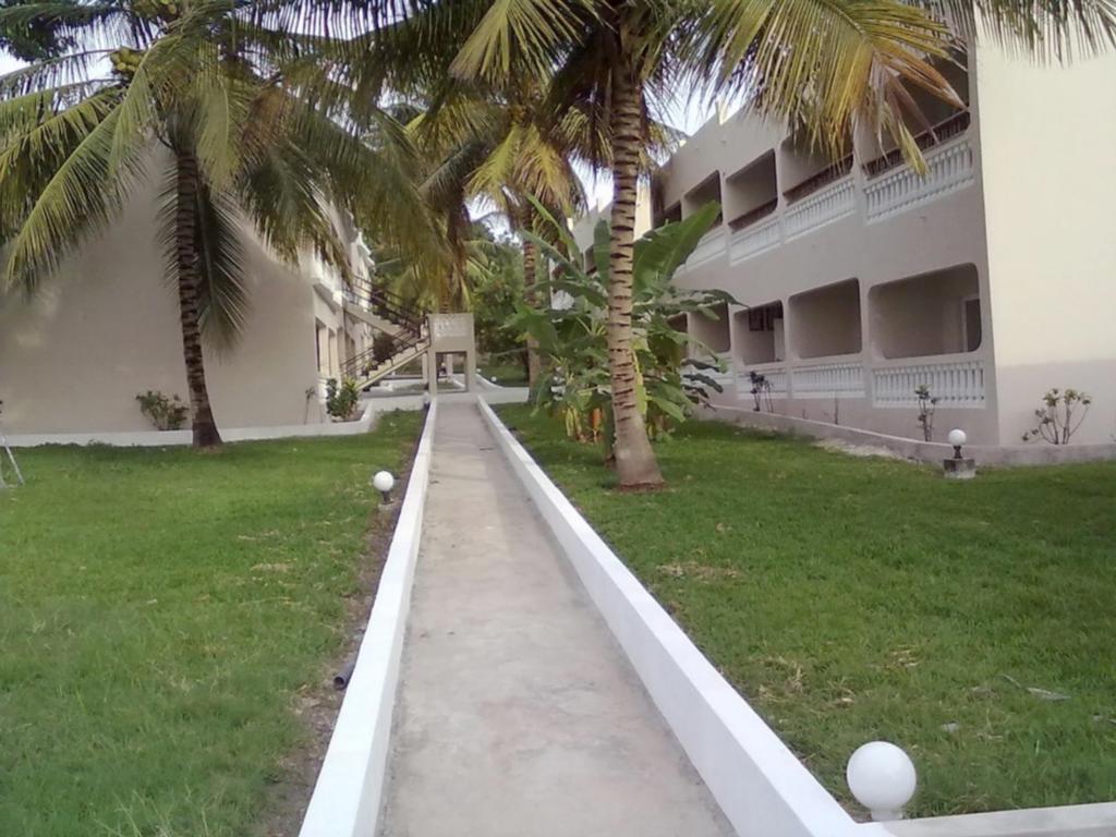 Mansea Beach Hotel Kololi Kültér fotó