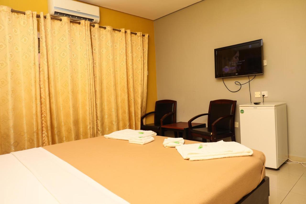Mansea Beach Hotel Kololi Kültér fotó