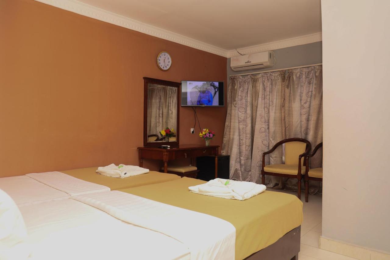 Mansea Beach Hotel Kololi Kültér fotó